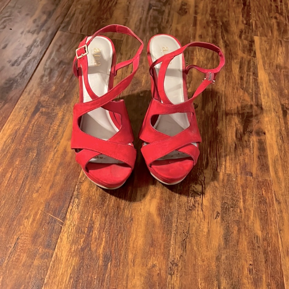 Red A.N.A wedges, 5”